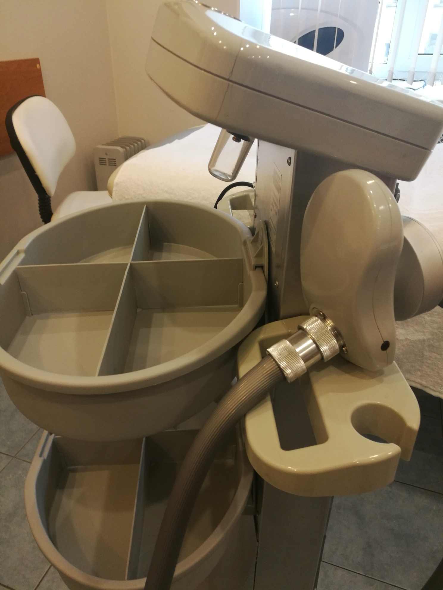 Аппарат вакуумно-роликового массажа с хромотерапией Slimming D-528 б/у Аппарат вакуумно-роликового массажа с хромотерапией Slimming D-528 б/у